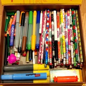 🎁 GWP - Random Art Supplies